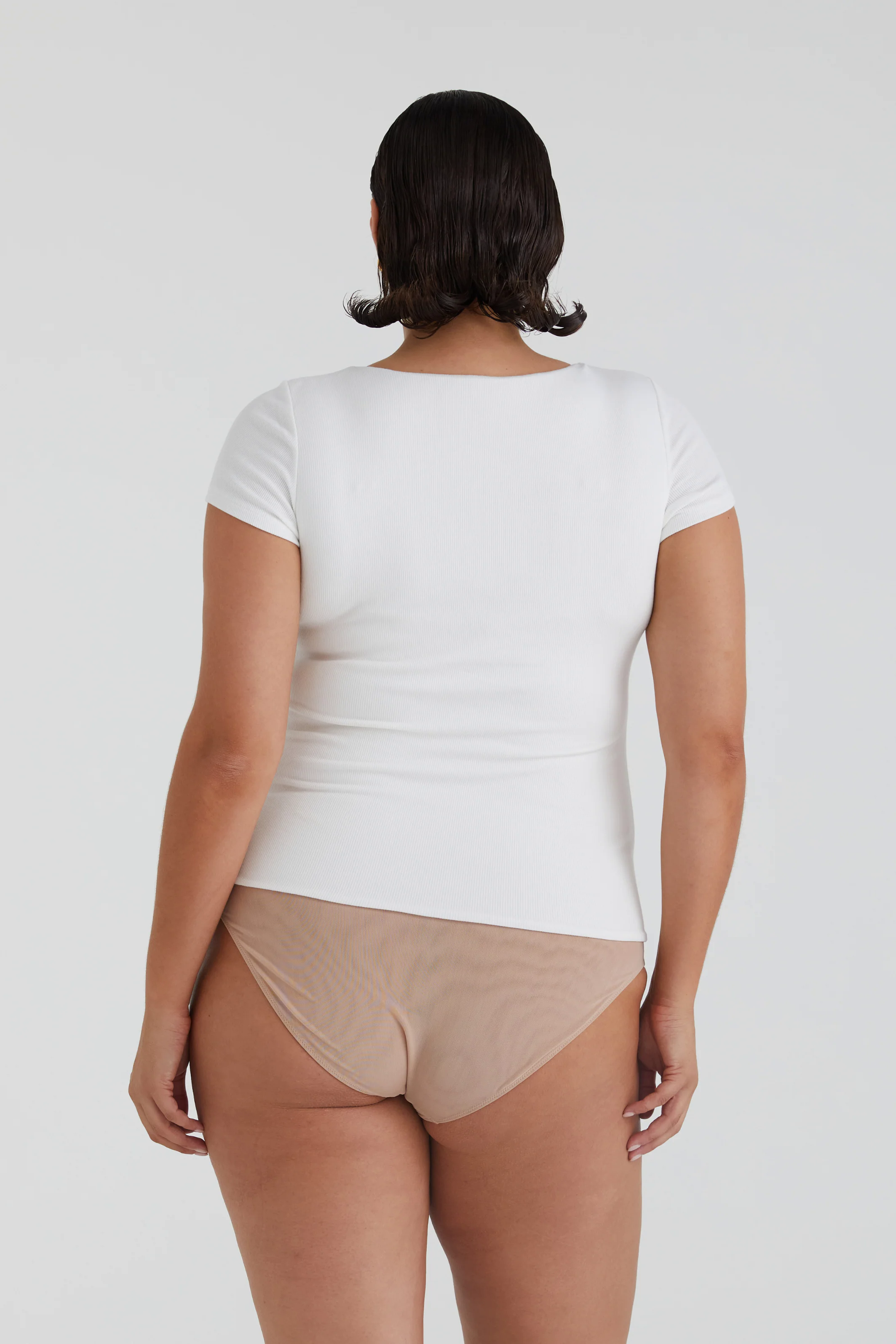 Busty Basics - T-shirt