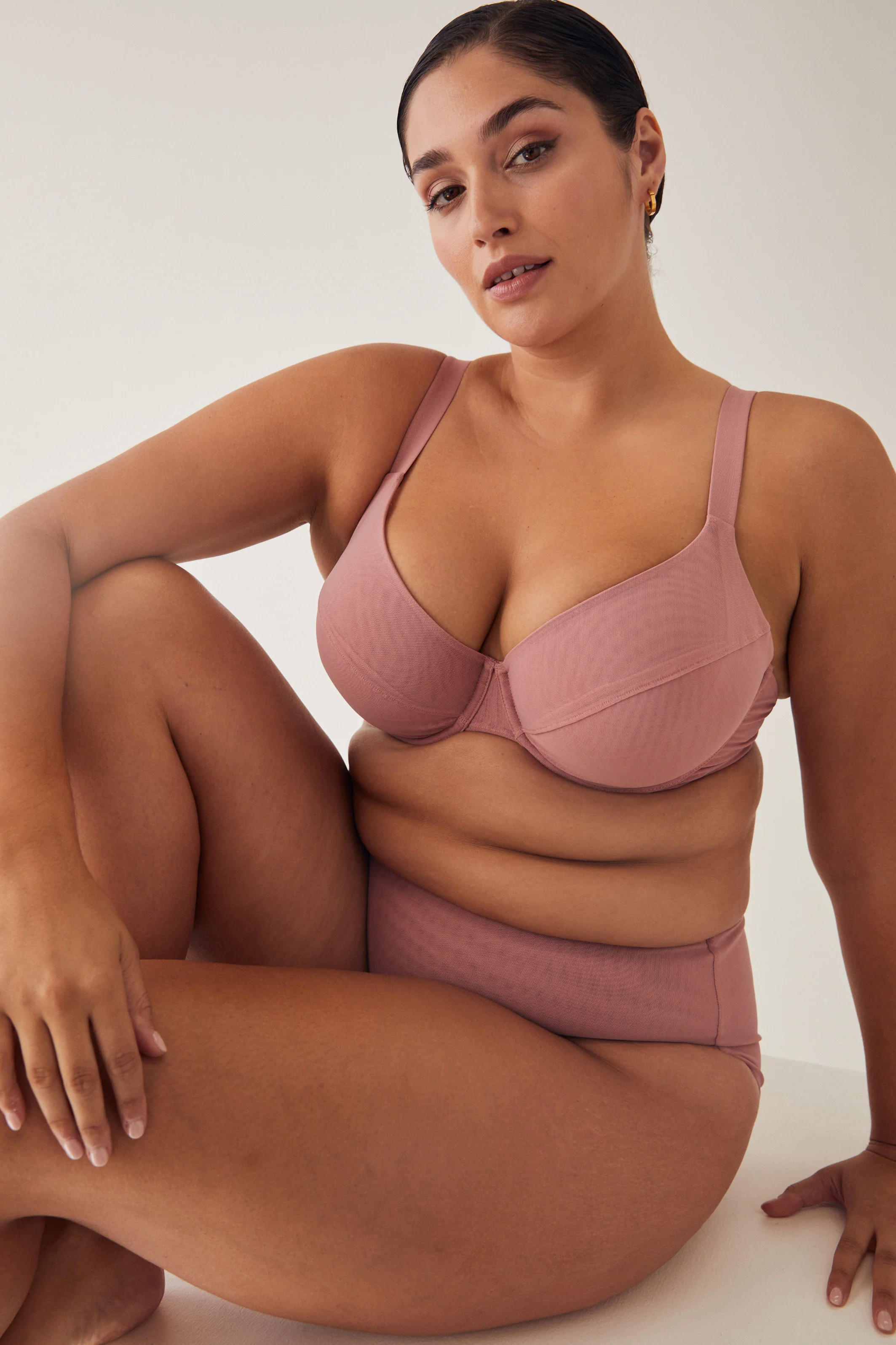 BUSTY BASICS PLUNGE BRA - ROSEWOOD