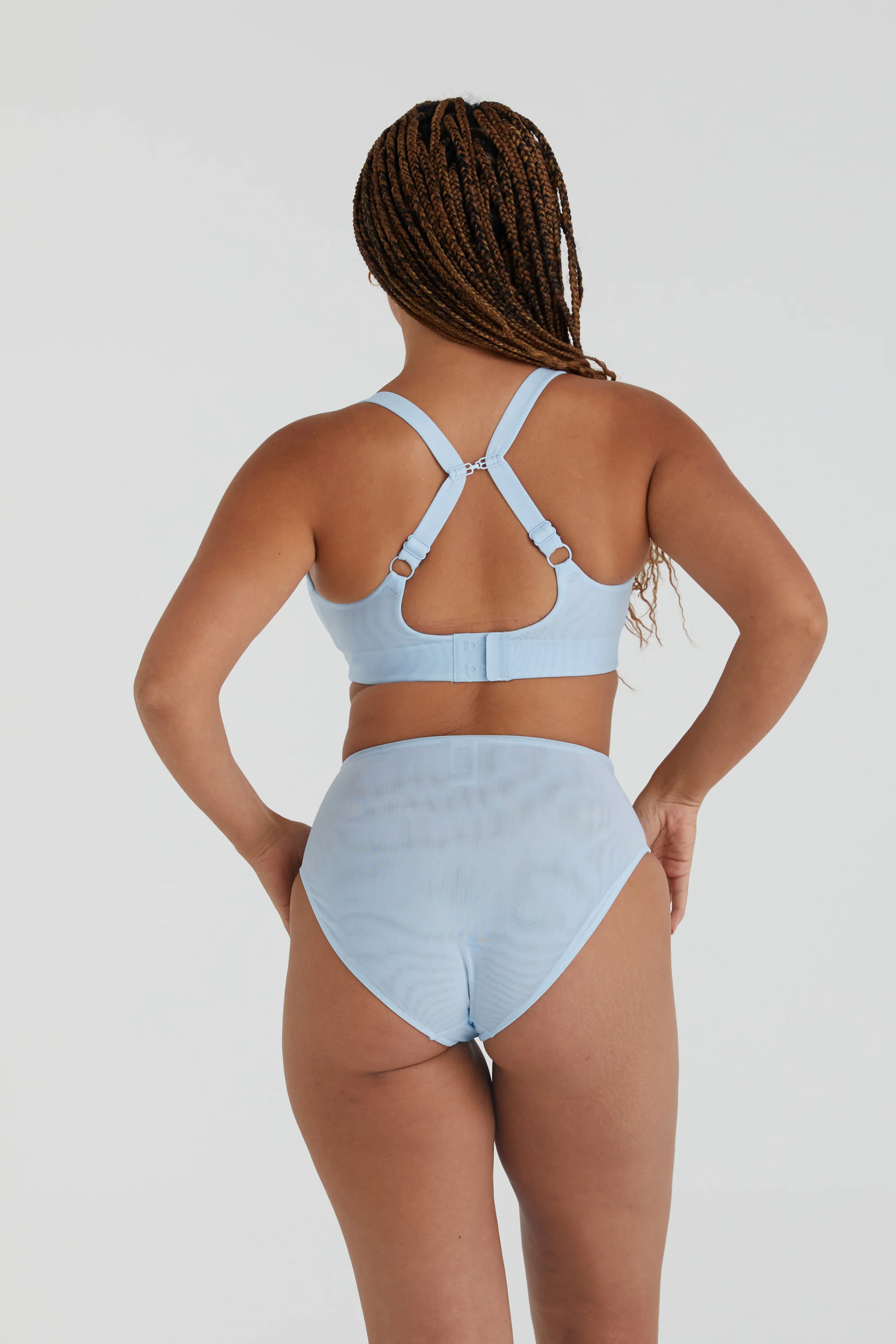 BUSTY BASICS CROP - MIST