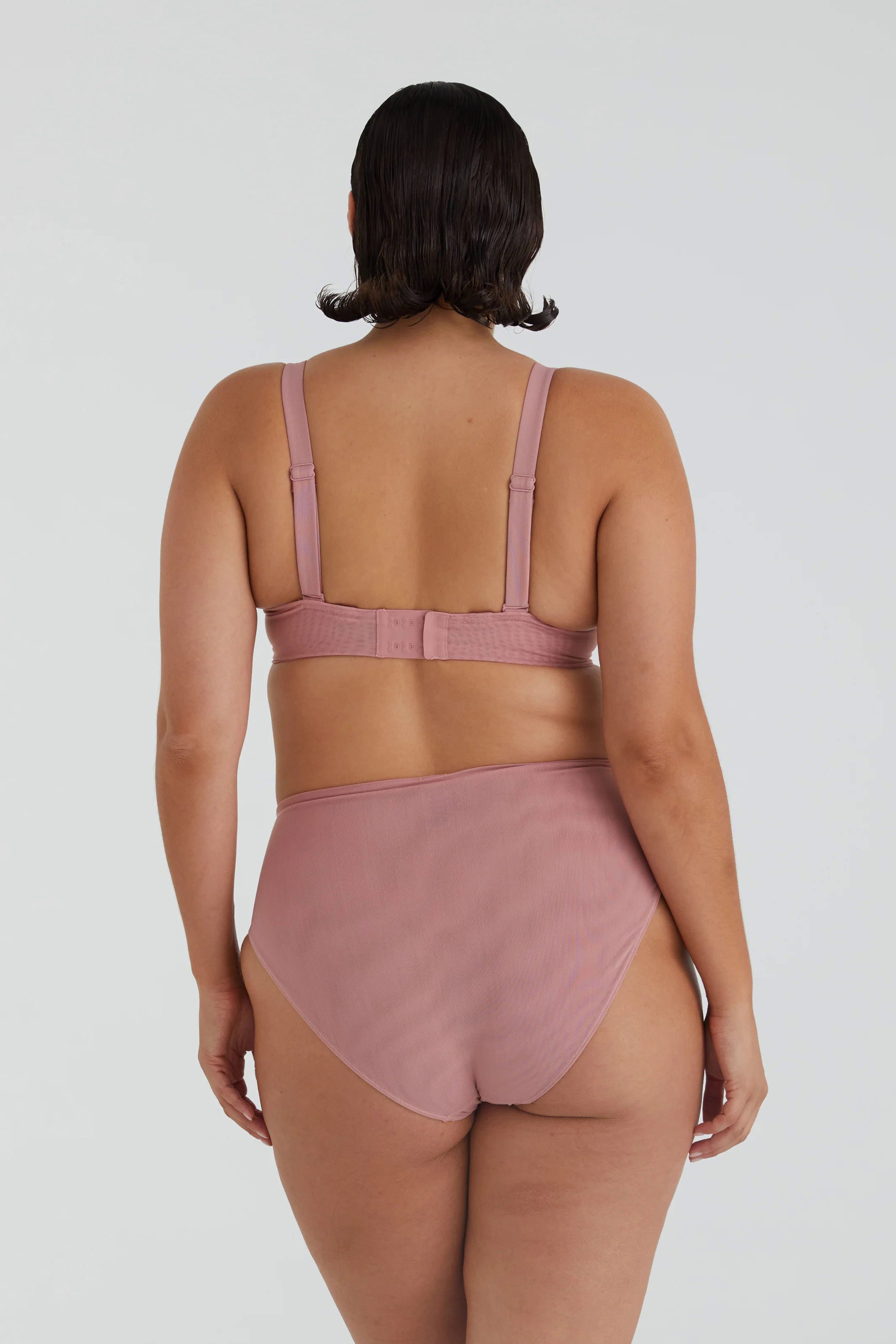BUSTY BASICS PLUNGE BRA - ROSEWOOD