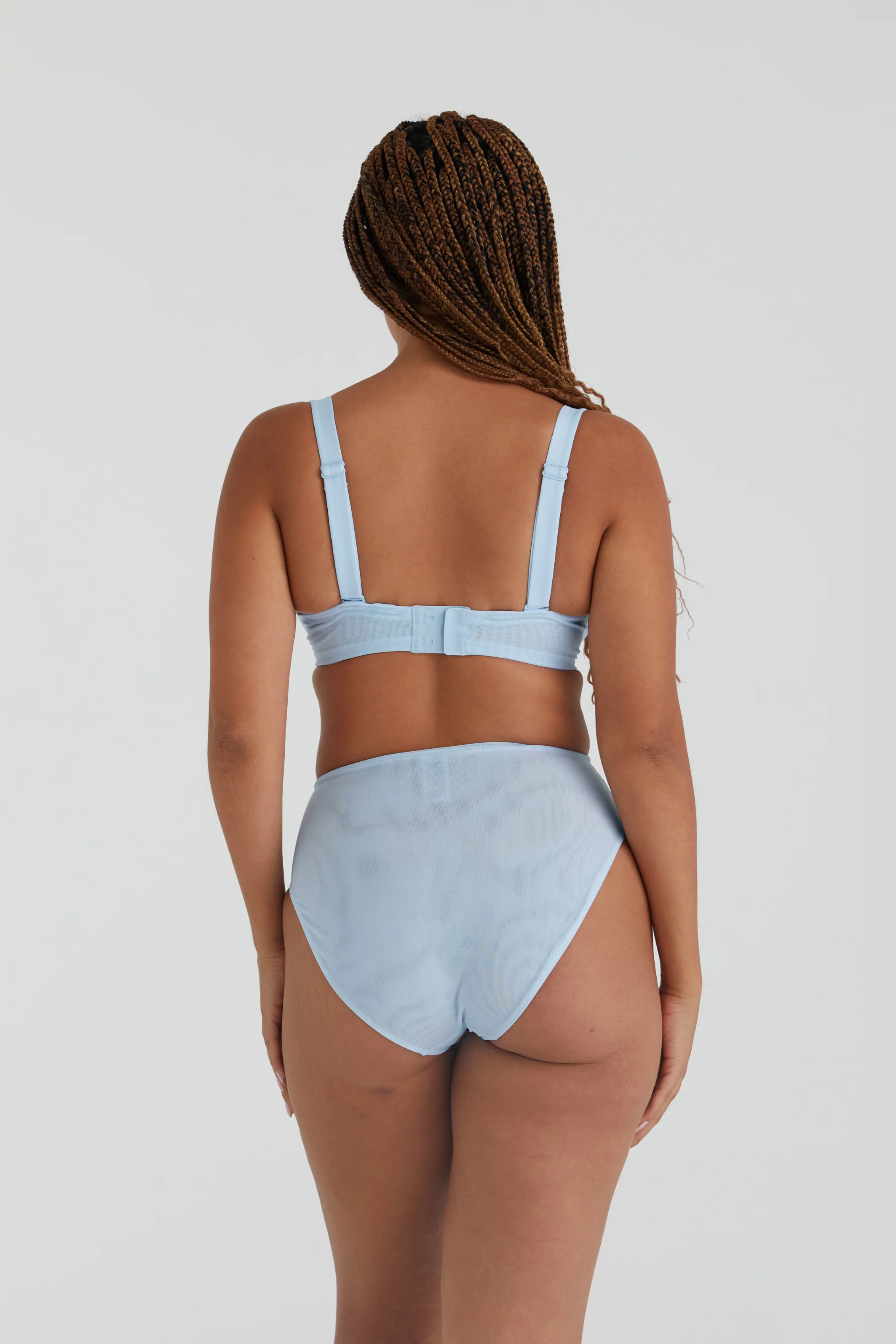 BUSTY BASICS PLUNGE BRA - MIST